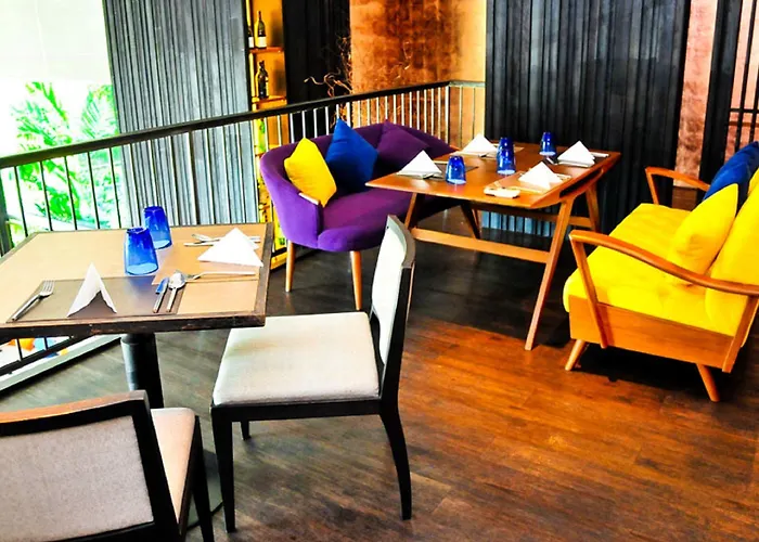 Urbana Sathorn Hotel, Hotel