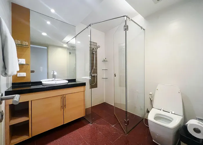 Urbana Sathorn Hotel, Hotel